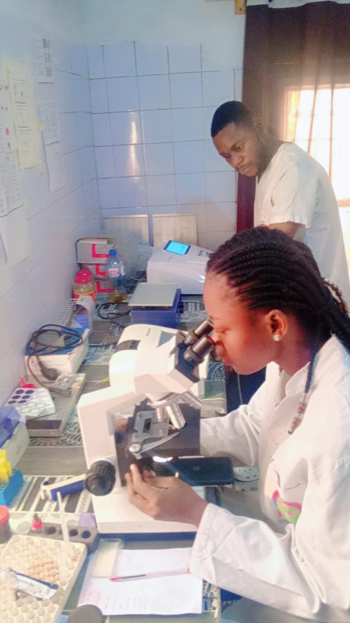 L’équipe du laboratoire au service du diagnostic médical